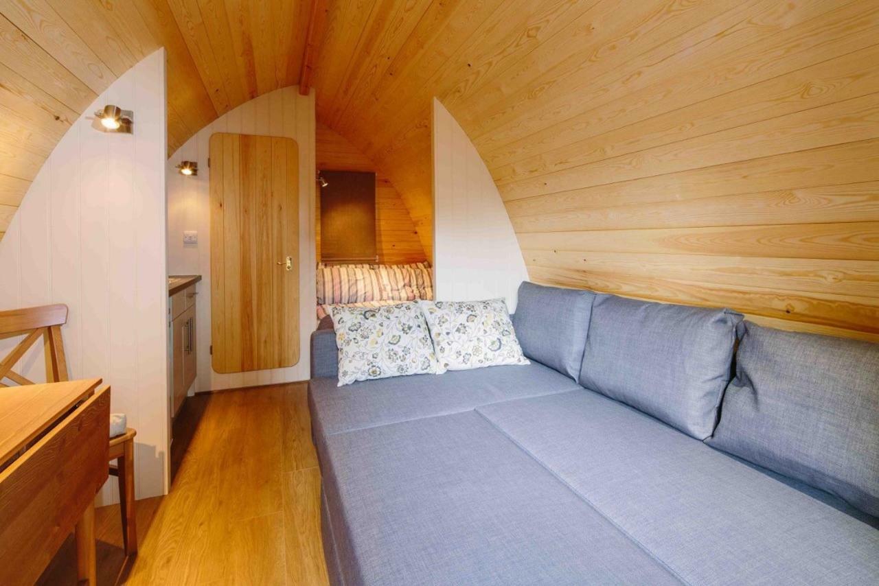 Campion Glamping Pod Hotel Cheltenham Exterior foto
