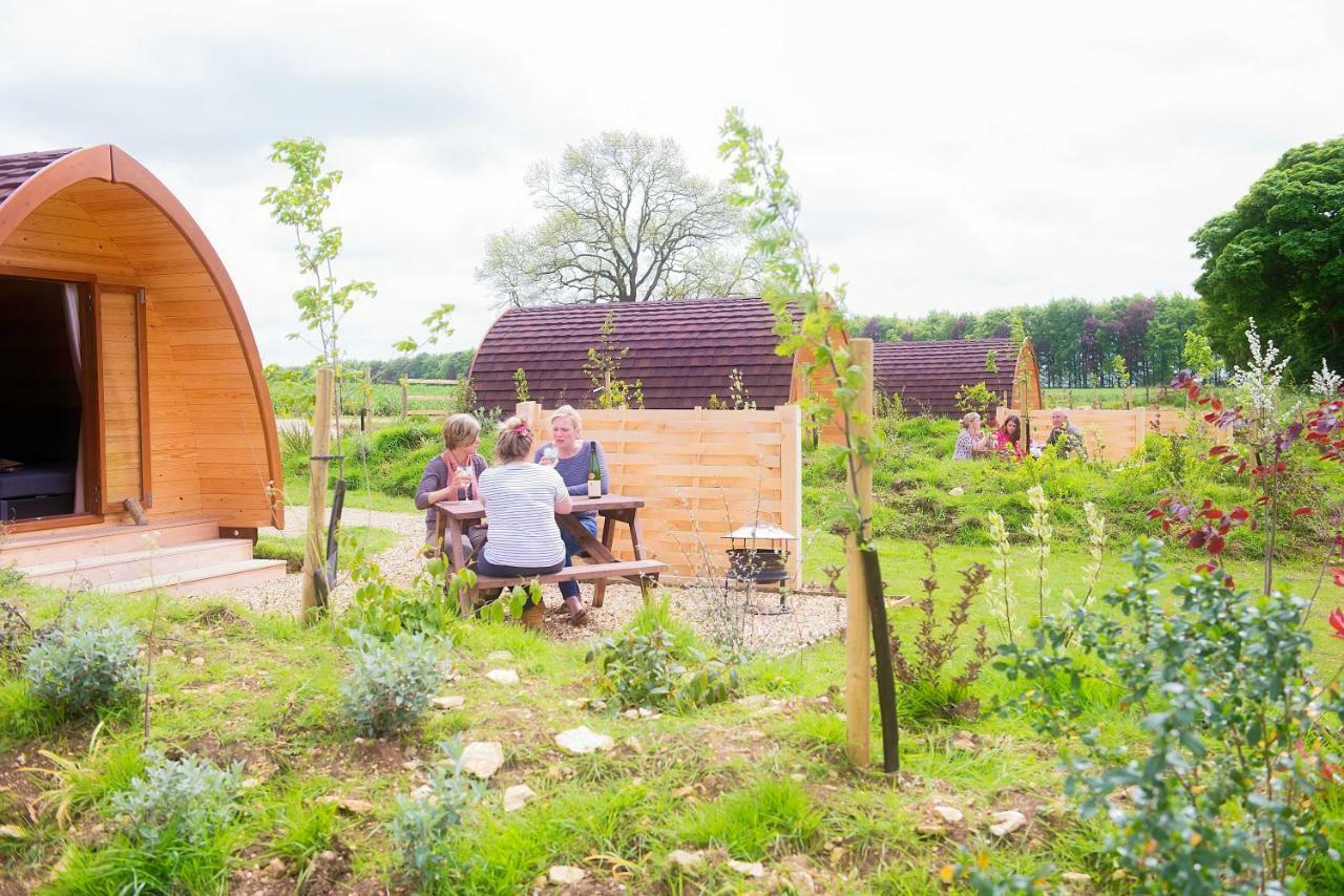 Campion Glamping Pod Hotel Cheltenham Exterior foto